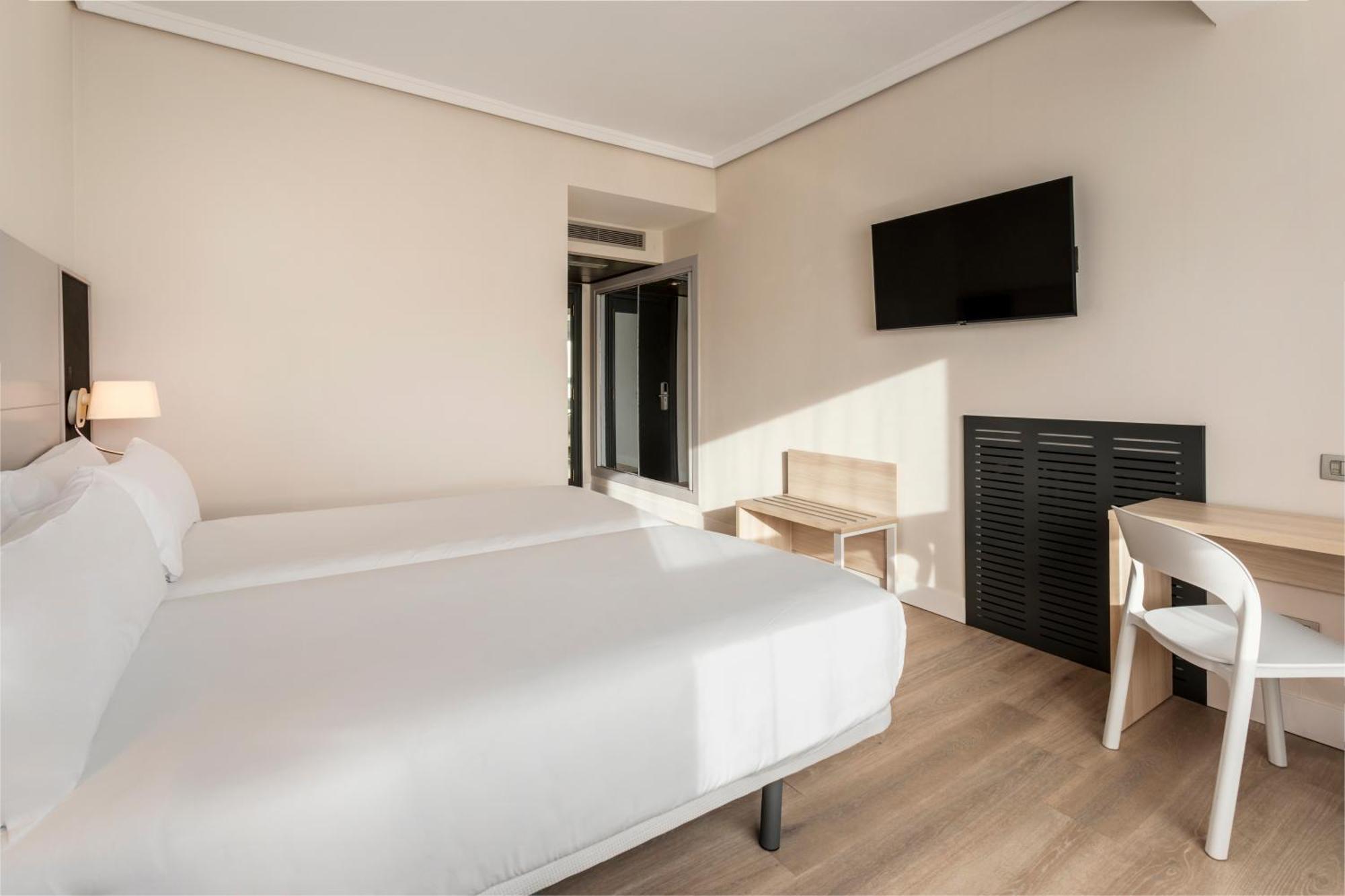 B&B Hotel Vitoria General Alava Eksteriør billede